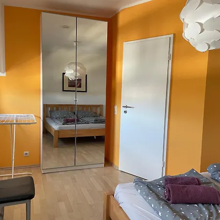Schoenes Einfaches Zentrales Zimmer Ueber Den Daechern Der Stadt Bremerhaven Pokój zdjęcie