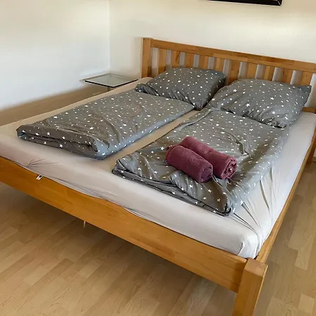 Schoenes Einfaches Zentrales Zimmer Ueber Den Daechern Der Stadt Bremerhaven Pokój zdjęcie