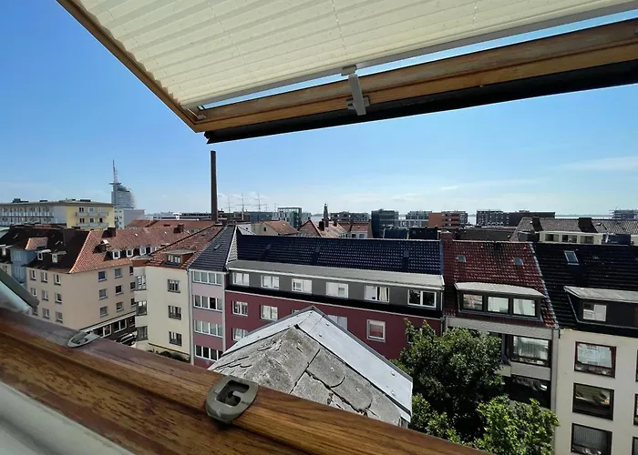 Schoenes Einfaches Zentrales Zimmer Ueber Den Daechern Der Stadt